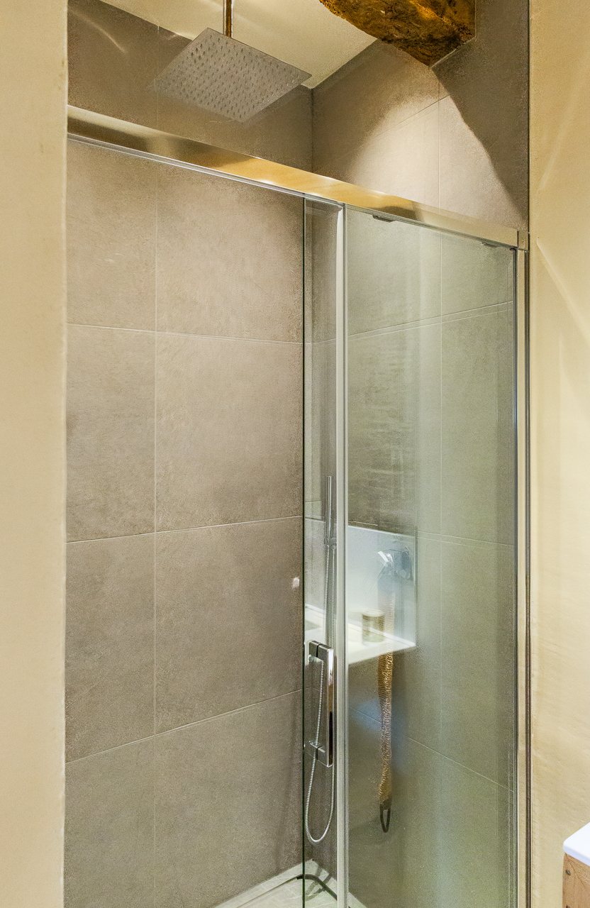 Avel, détail de la douche